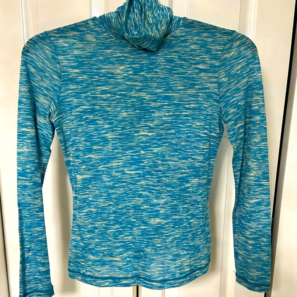 Missoni Light Weight Turtle Neck. Size 4.